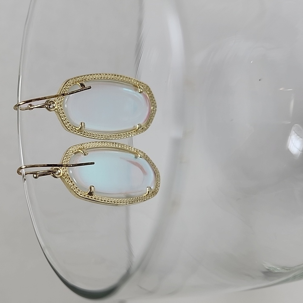 Kendra Scott Elle earrings